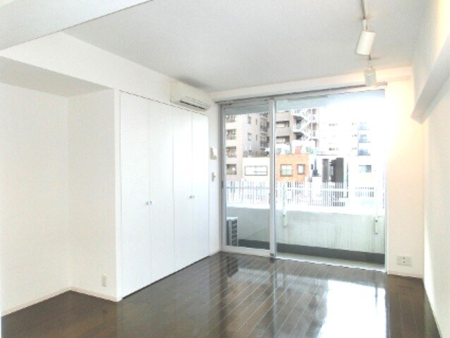 物件内観写真4　(プロスペクトＫＡＬＯＮ三ノ輪です、テーブル配置しやすい間取り)