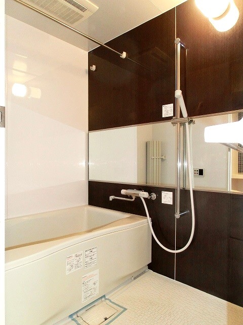 物件内観写真6　(プロスペクトＫＡＬＯＮ三ノ輪の清潔なバスルームです)