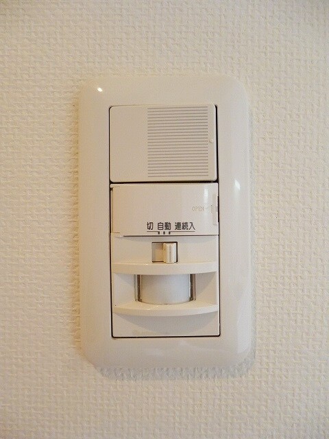 物件内観写真22　(プロスペクトＫＡＬＯＮ三ノ輪の玄関に人感センサーライト付です)