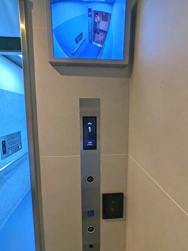 建物設備(タッチキーがないと作動しない防犯モニター付きセキュリティエレ)