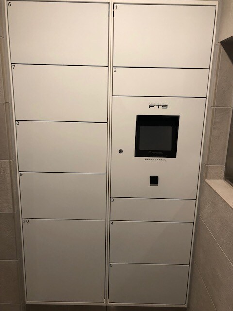 物件外観写真3　(宅配ＢＯＸ)