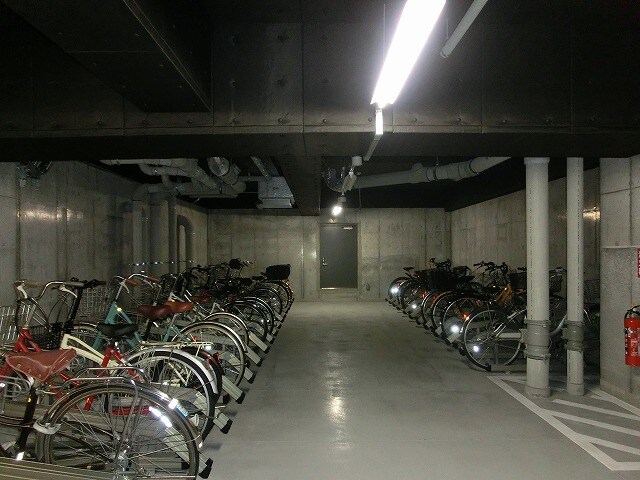 物件内観写真27　(駐輪場)