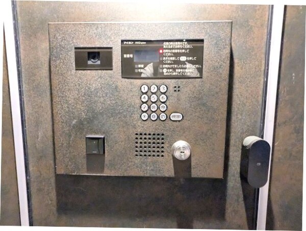 建物設備(タッチキーのモニター付オートロックセキュリティ)