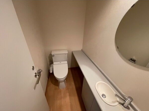 物件内観写真10　(トイレ・同タイプ参照)