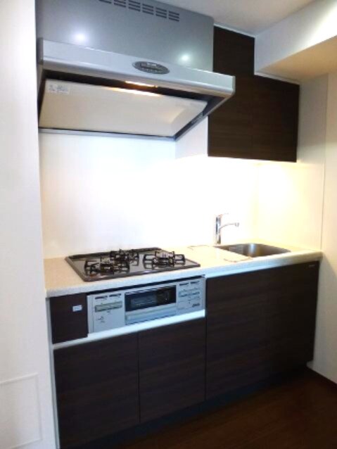 物件内観写真4　(コンフォリア浅草橋のキッチンです)