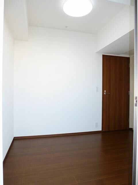 物件内観写真6　(コンフォリア浅草橋の洋室です)