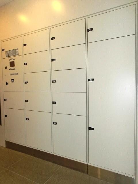 物件内観写真14　(コンフォリア浅草橋の宅配ＢＯＸです)