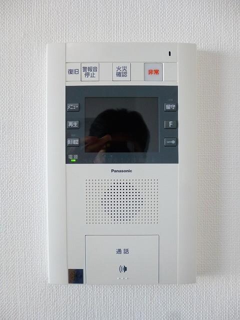 物件内観写真15　(コンフォリア浅草橋のＴＶモニター付インターホンです)
