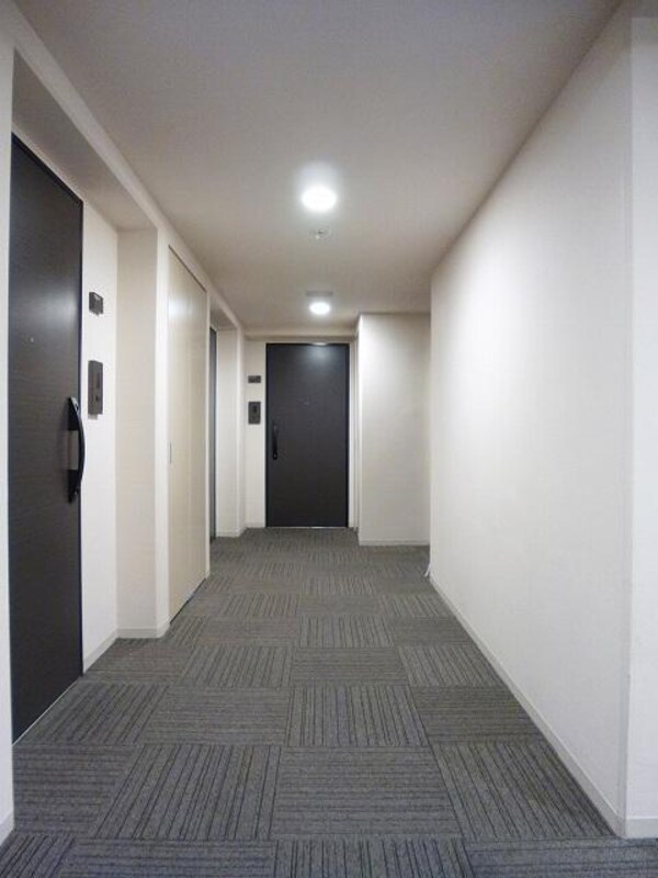 建物設備(コンフォリア浅草橋のホテルライクな内廊下です)