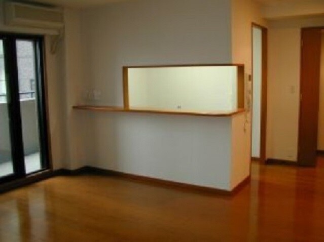 物件内観写真2　(大型リフォーム実施予定)