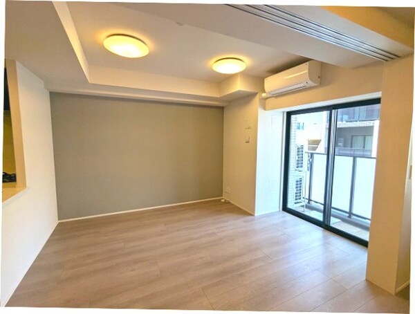 建物設備(リビングに床暖房、エアコン、照明付き、カウンターキッチン)
