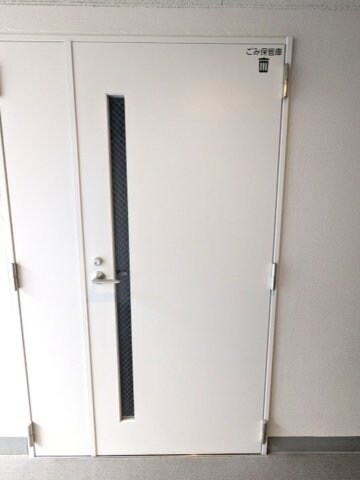 物件内観写真15　(24時間利用可能なゴミ置場です)