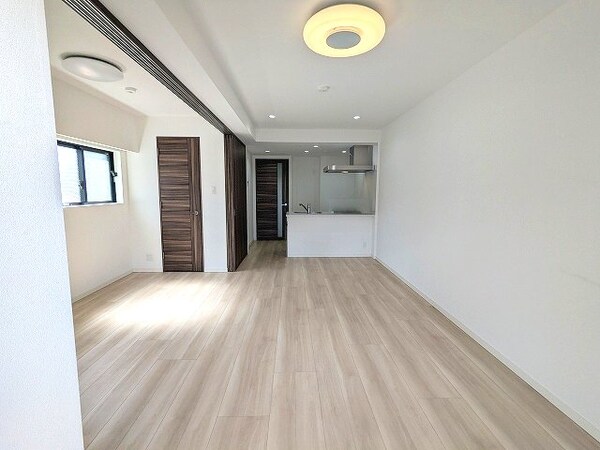 建物設備(インターネット無料、ペット可小型犬1匹or猫2匹、カウンター)
