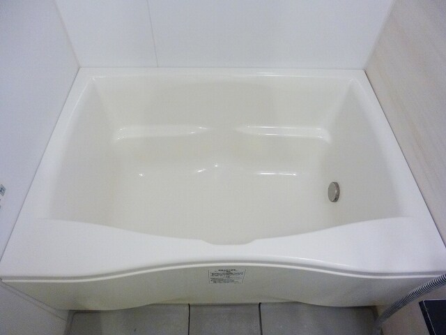 物件内観写真15　(清潔なバスルーム)