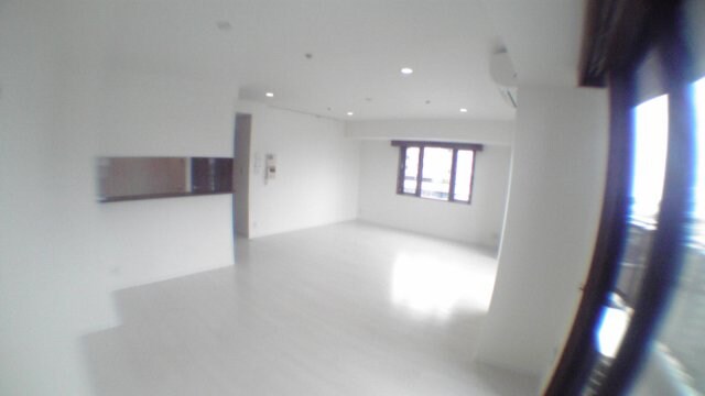 物件内観写真12　(リビング・同タイプ参照)