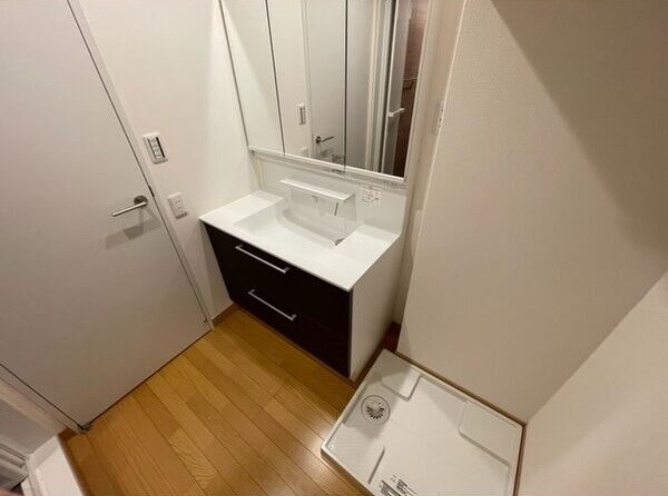 物件内観写真10　(洗面)