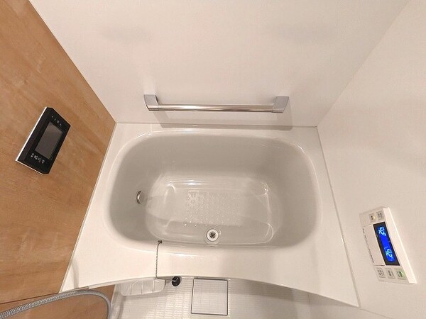 建物設備(追焚オートバス。浴室TV付き)