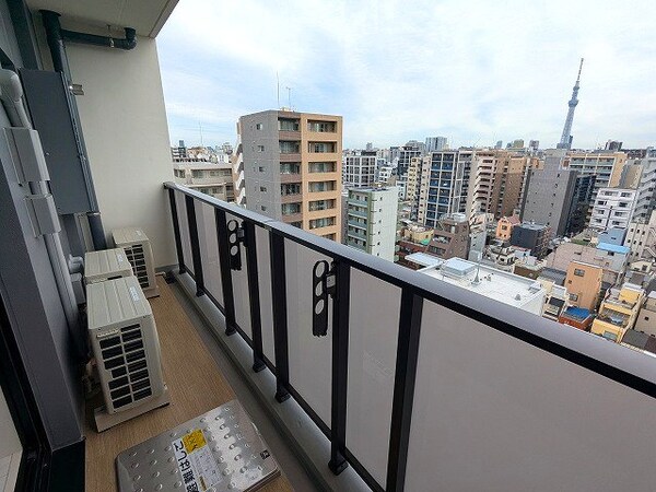 バルコニー(14F、上層階はスカイツリー隅田川花火が見えますワイドバルコ)