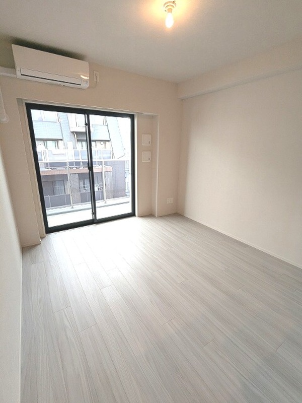 建物設備(リビング、エアコン付)