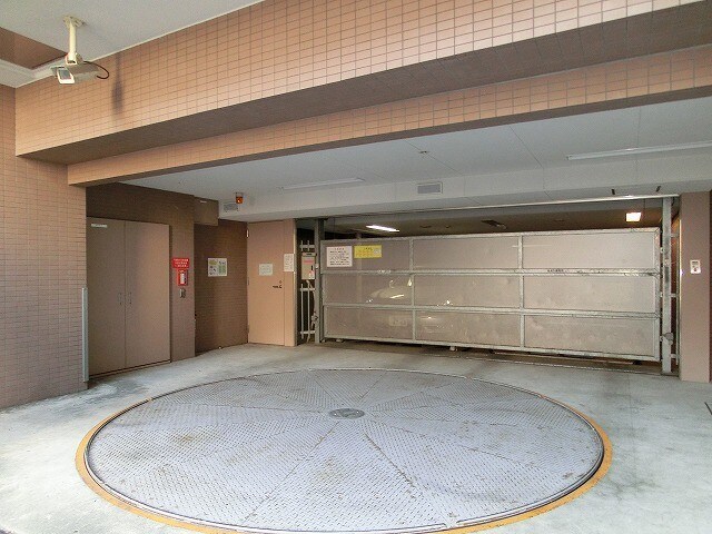 物件外観写真2　(パークキューブ浅草田原町の駐車場です)