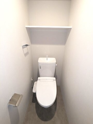 物件内観写真11　(温水洗浄便座)