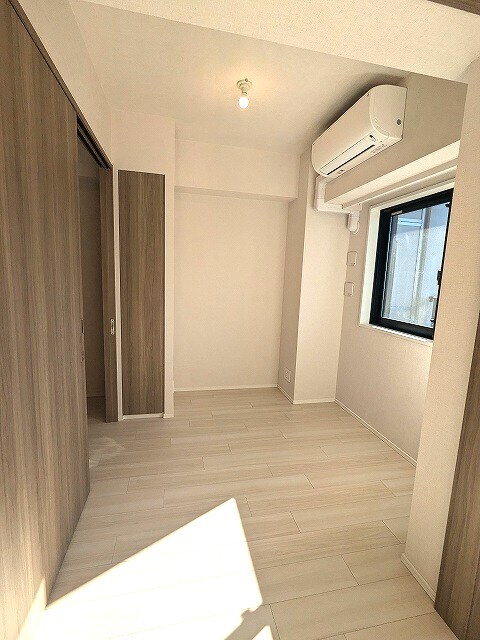 物件内観写真10　(3.5帖洋室)