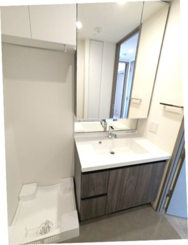 洗面・脱衣所(トイレと独立した洗面室、2面鏡付ハンドシャワー付洗面台、洗面)