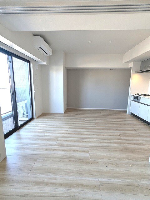 物件内観写真9　(リビング
エアコン付)