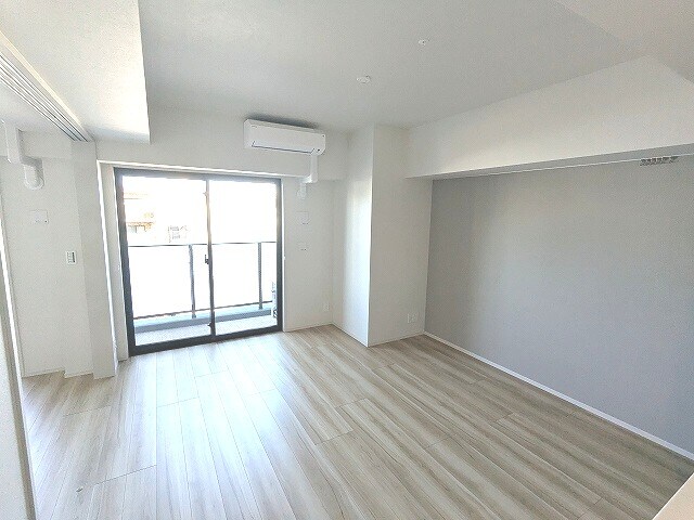 物件内観写真25　(リビング
エアコン付)