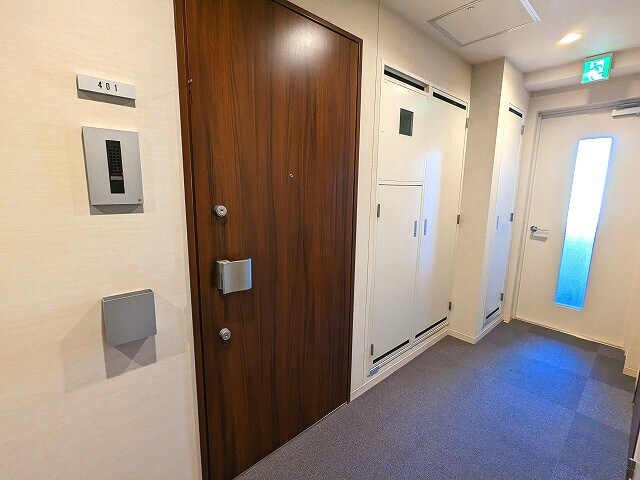 物件内観写真28　(角部屋ダブルロックセキュリティです)