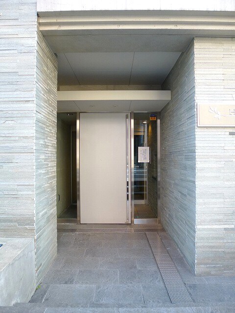 物件内観写真23　(ハイリーフ上野のエントランスです)