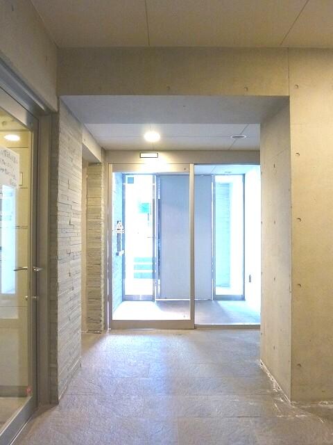 物件内観写真26　(ハイリーフ上野のロビーです)