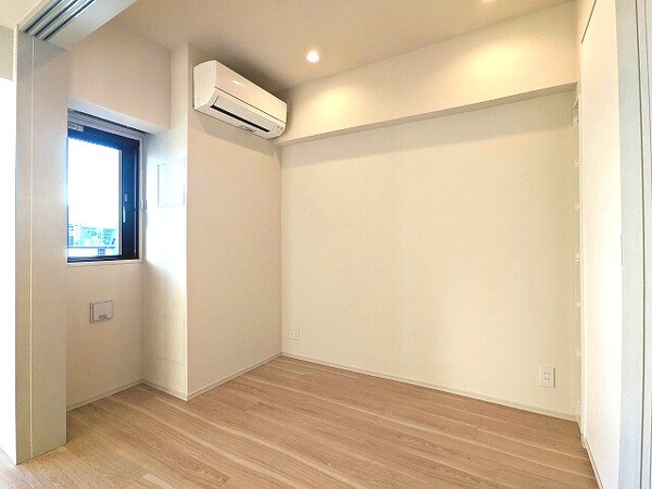 建物設備(3.4帖洋室です)
