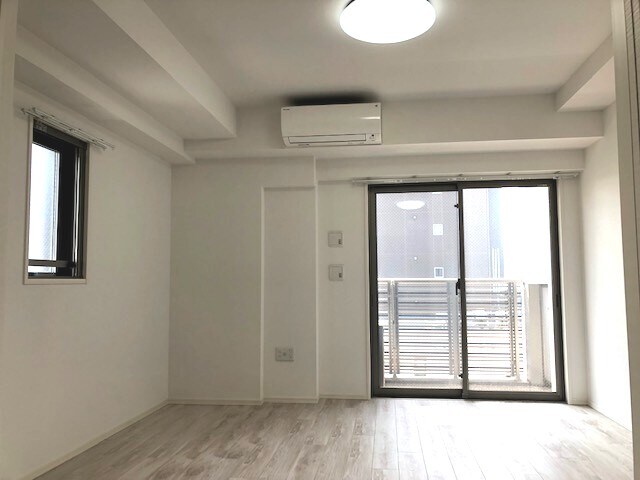 物件内観写真5　(エアコン２台付き)