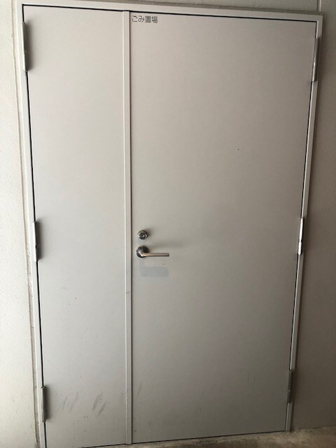 物件内観写真13　(２４時間利用可能なごみ置場)