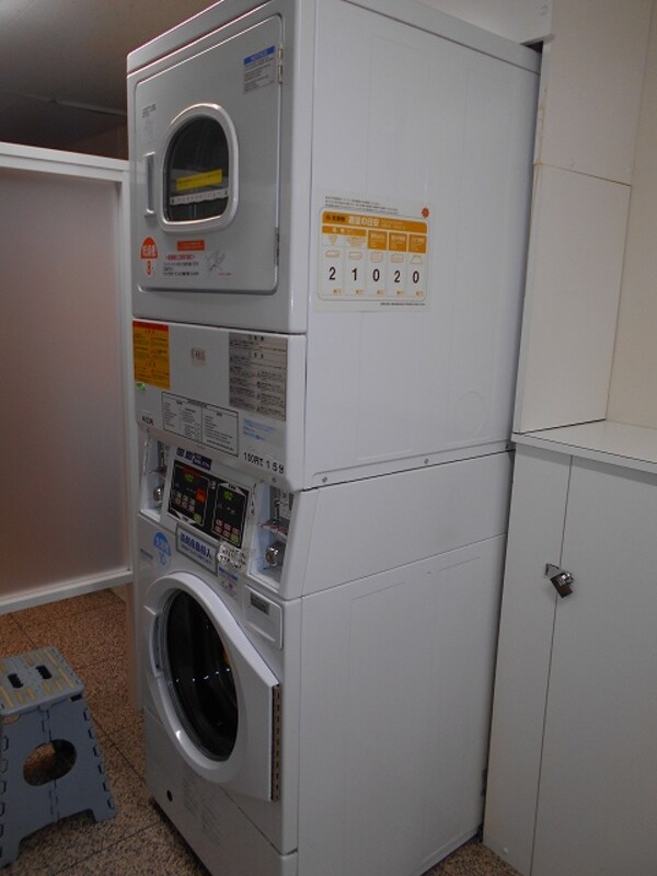 建物設備(１Fコンランドリー、大型の乾燥機)