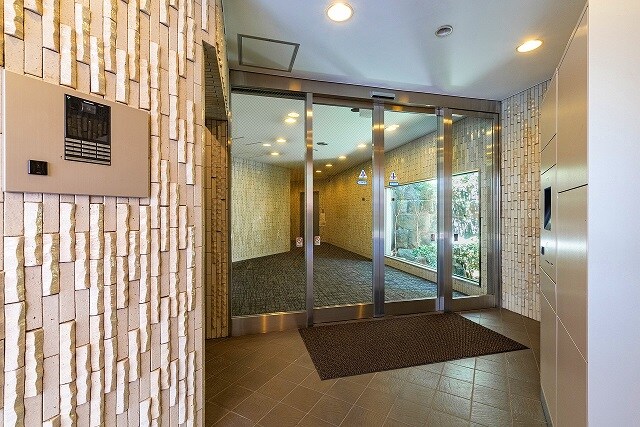 物件内観写真18　(エントランス)