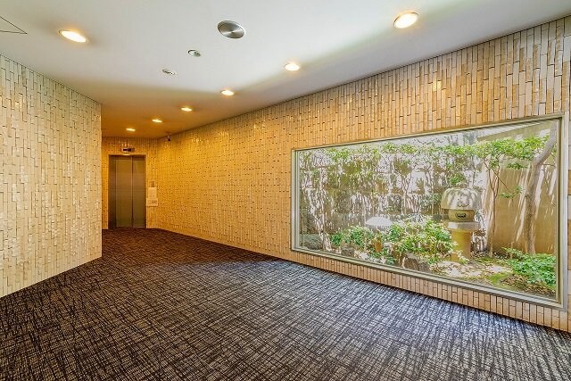 物件内観写真19　(エントランスホール)