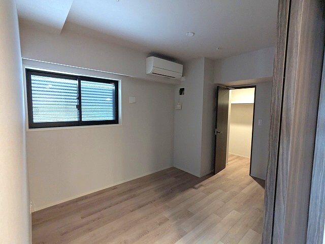 物件内観写真8　(6帖洋室、インターネットWi-Fi無料、エアコン付、ウォーク)