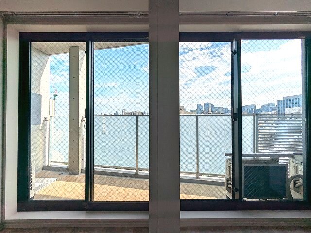 物件内観写真29　(13F、リビングと4.5帖洋室からの眺望です、南向き日当たり)