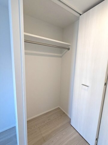 物件内観写真10　(クローゼット)