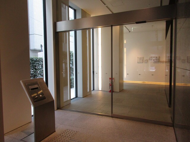 物件内観写真10　(エントランス)