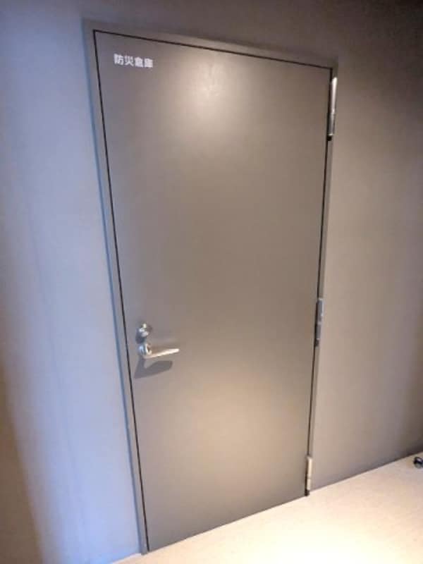 建物設備(防災倉庫)