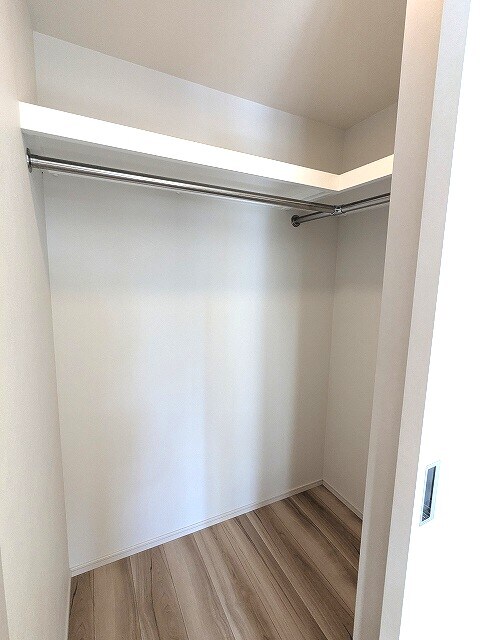 物件内観写真12　(ウォークインクローゼットです)