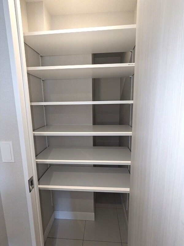 玄関(シューズインクローゼット)