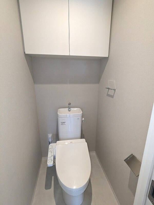 トイレ(温水洗浄便座です)