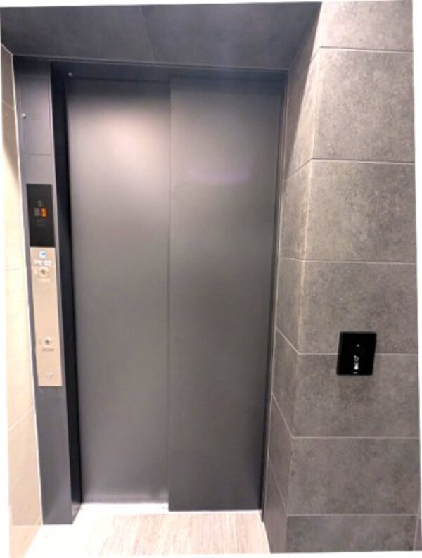 建物設備(タッチキーで作動するセキュリティエレベーター、外部者利用出来)