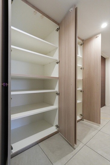 物件内観写真21　(収納)