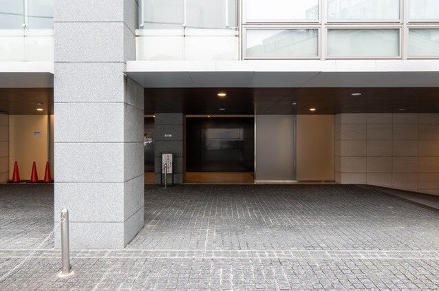 物件内観写真23　(車寄せ)