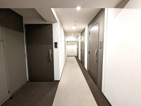 建物設備(雨に濡れない内廊下)